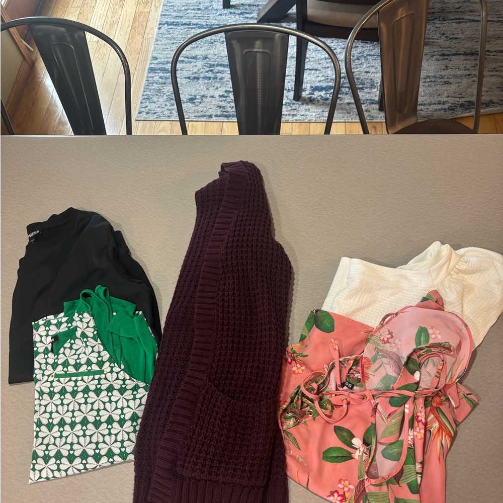 Women's Express Size Medium Bundle - image 1